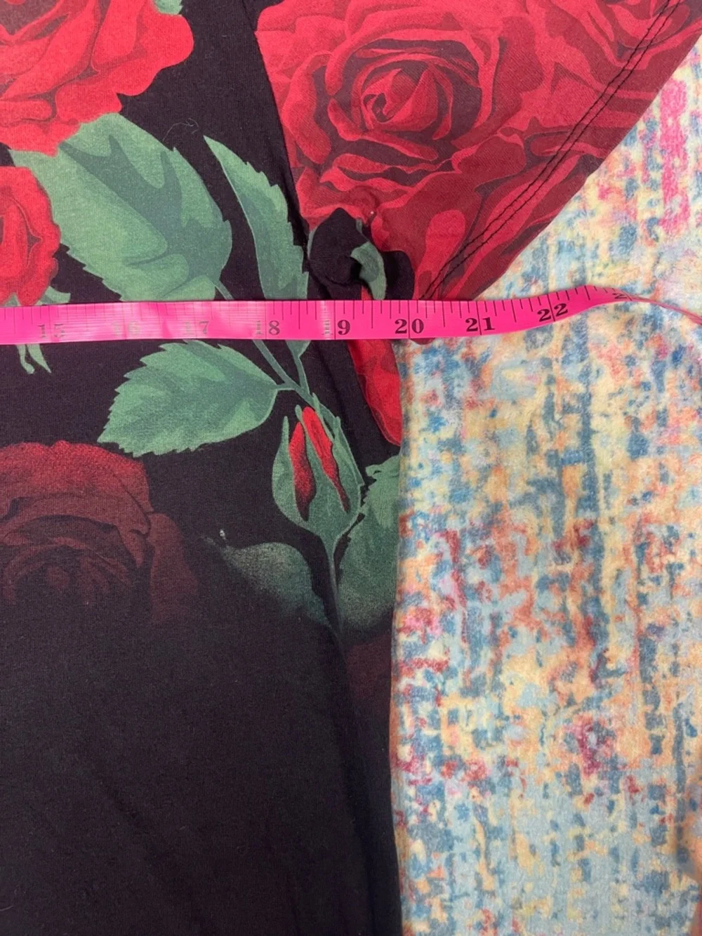 GUESS Black Tee with Red Rose Allover Print - Picture 4 of 8